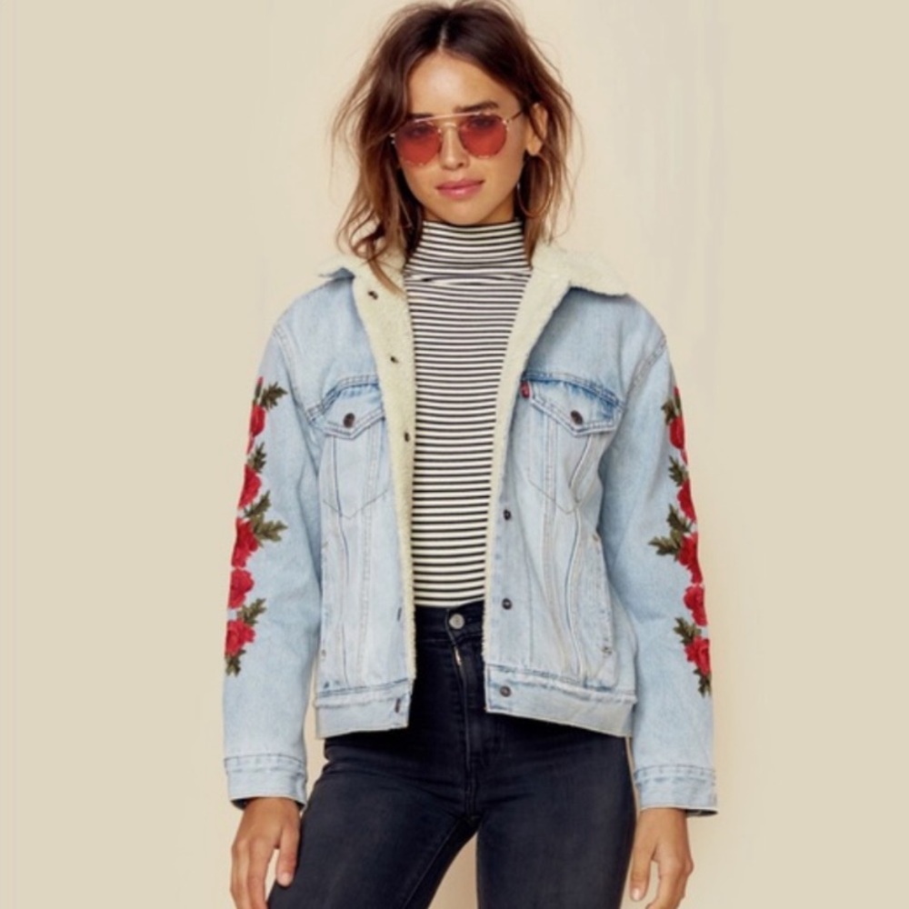 Levi Sherpa rose embroidered jean jacket - small